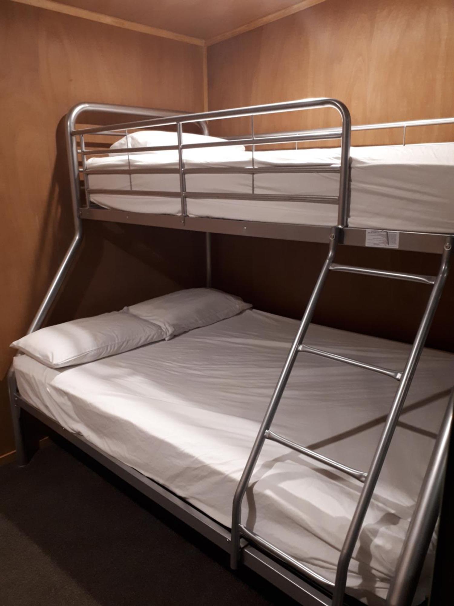 Riverton Holiday Park Экстерьер фото